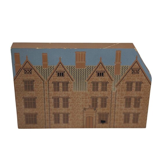 VTG 1996 Cat’s Meow Cotswold Country Hotel Wooden Village Shelf Sitter Retired - Picture 1 of 6